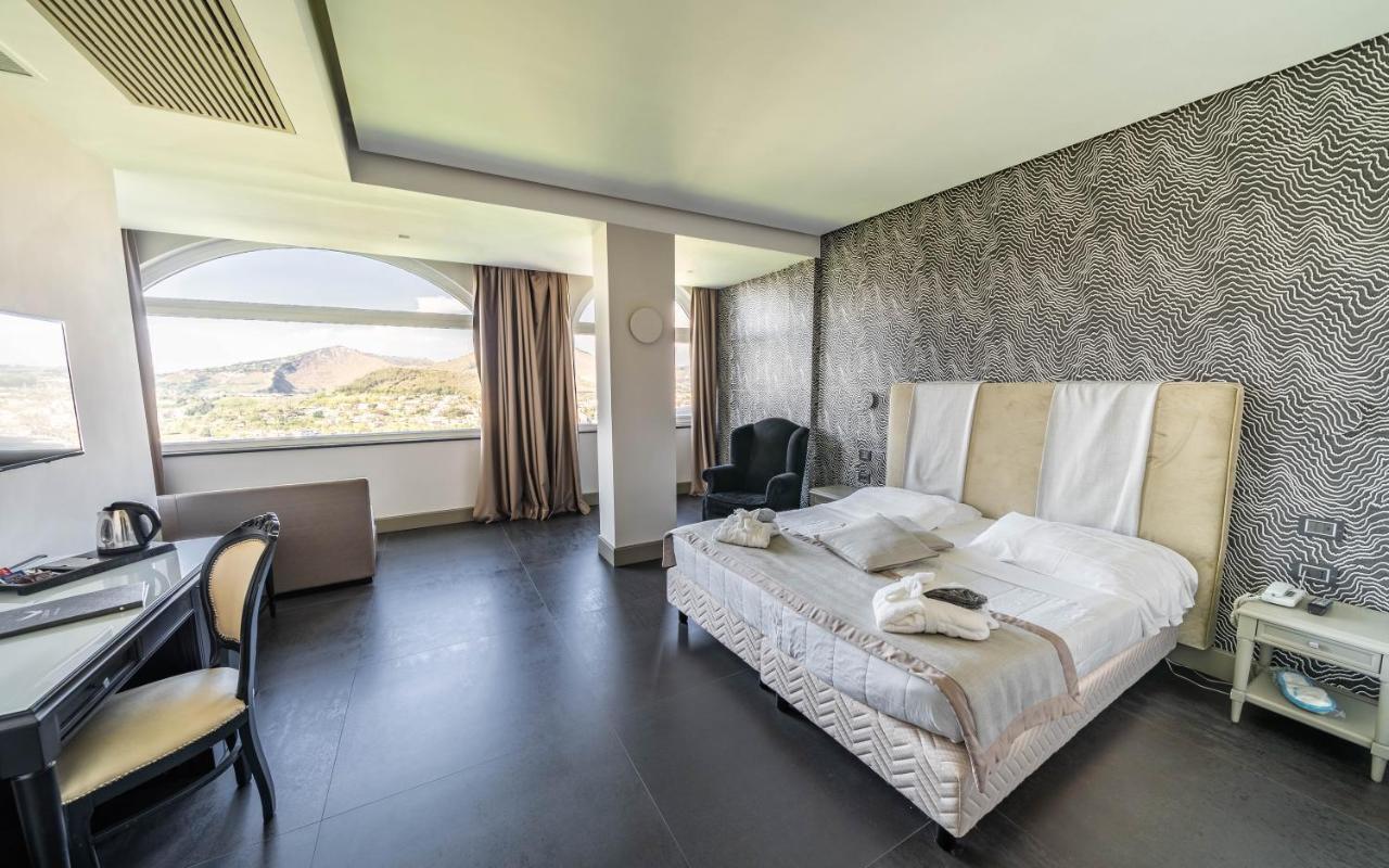 Hotel Il Gabbiano Баколи Екстериор снимка